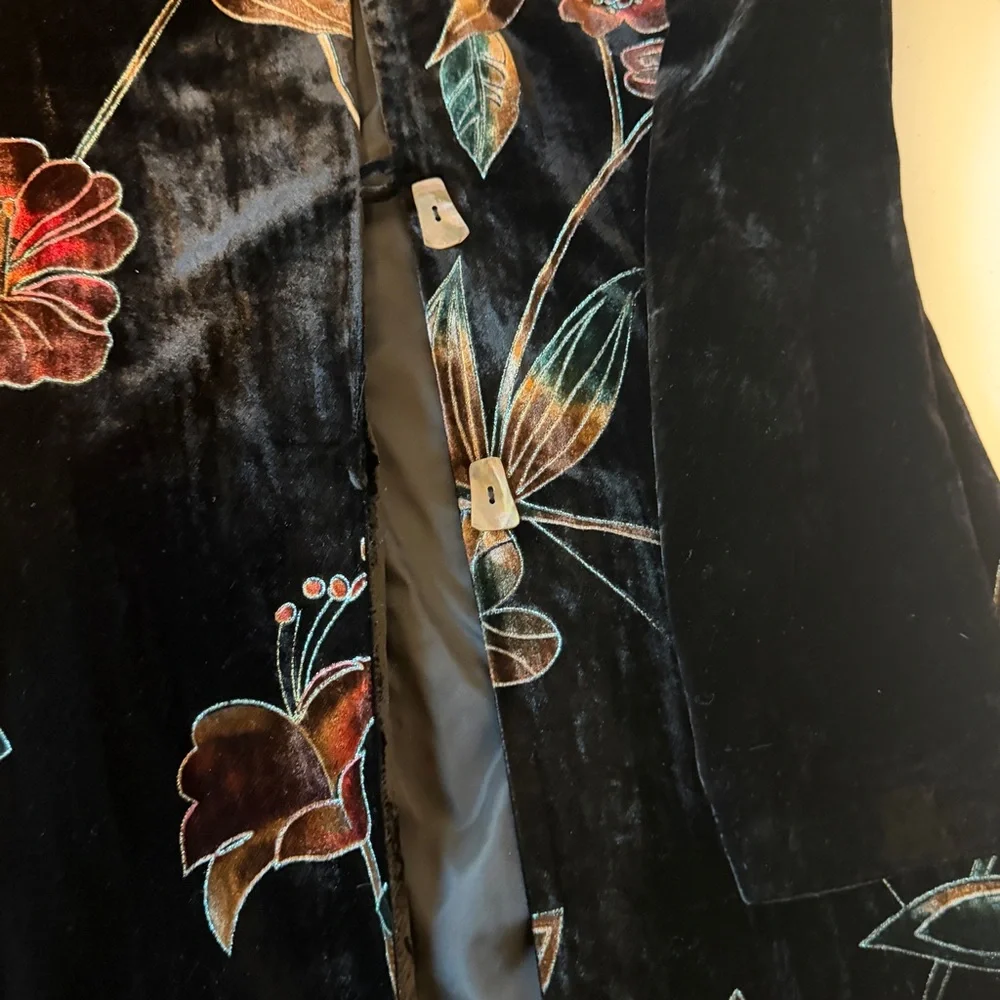 Coldwater Creek Black Velvet Floral Blazer - Picture 12 of 12